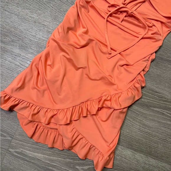 •SHEIN• CUTOUT TIE DRESS - Picture 2 of 5